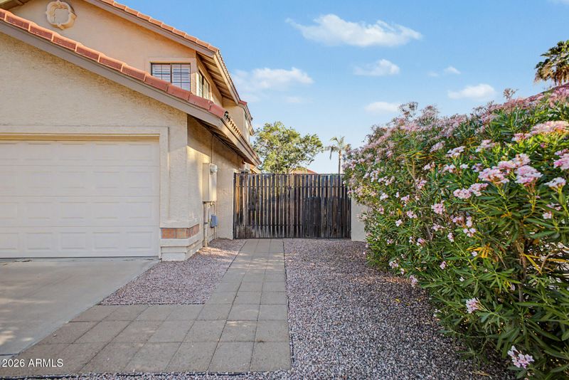 5649 E Fairbrook St, Mesa, AZ 85205