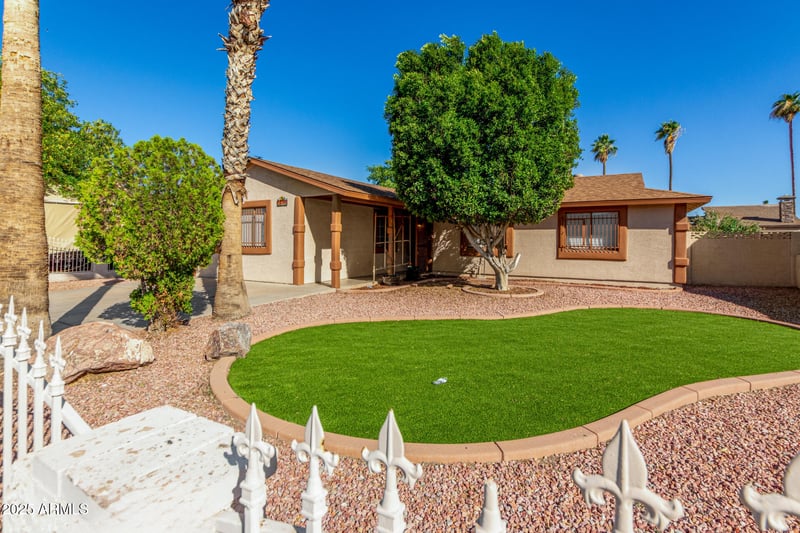 5649 Holly St, Phoenix, AZ 85035