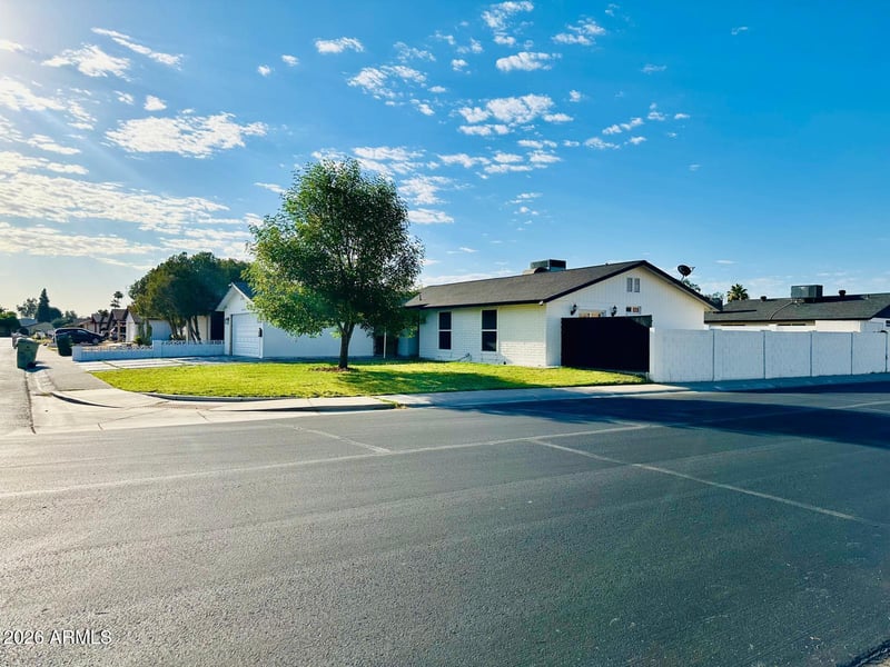 5649 Onyx Ave, Glendale, AZ 85302
