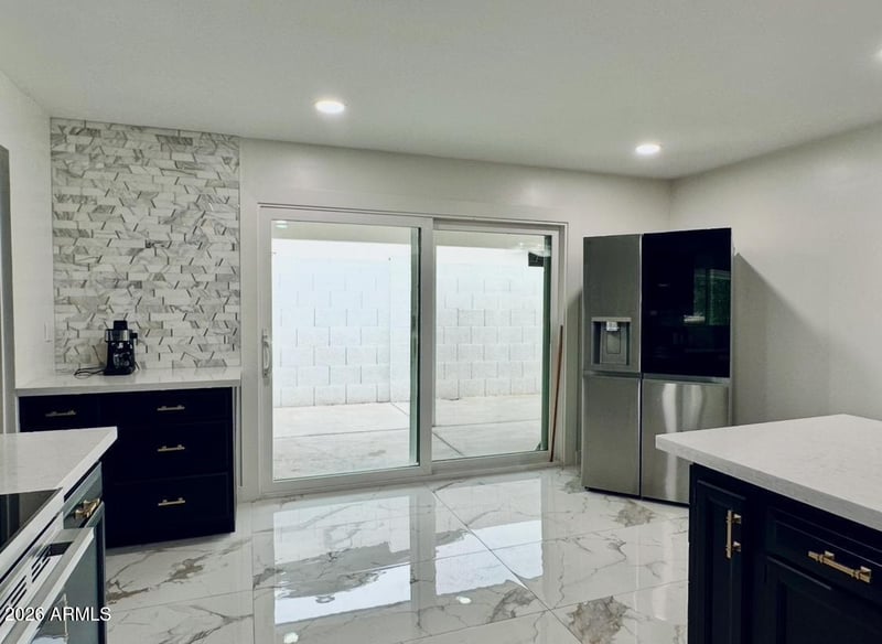 5649 Onyx Ave, Glendale, AZ 85302