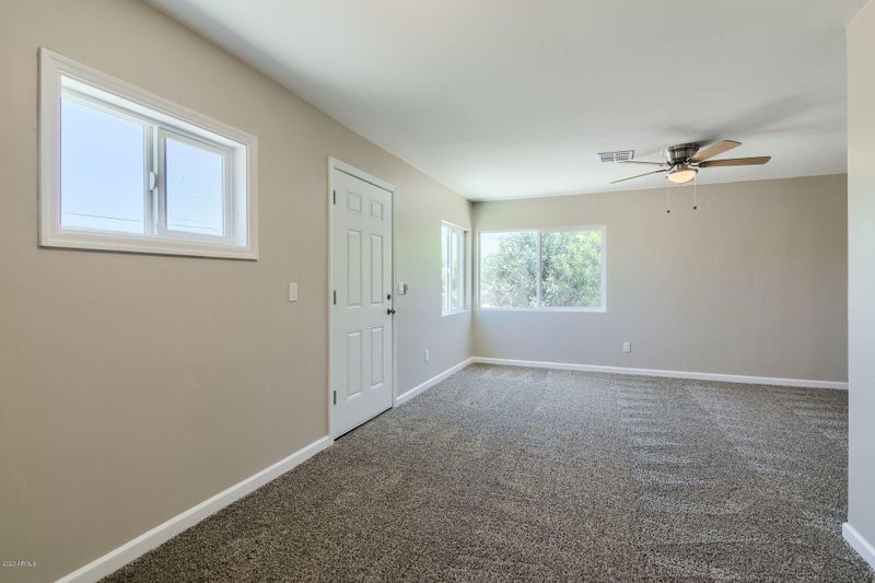 565 S Main Dr, Apache Junction, AZ 85120