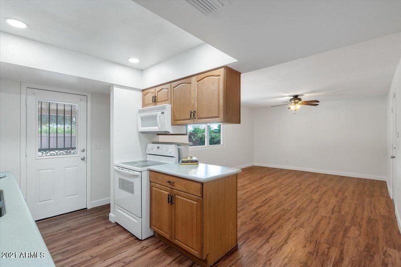 565 W Del Rio St, Chandler, AZ 85225