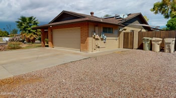 5650 Greenbriar Dr, Glendale, AZ 85308