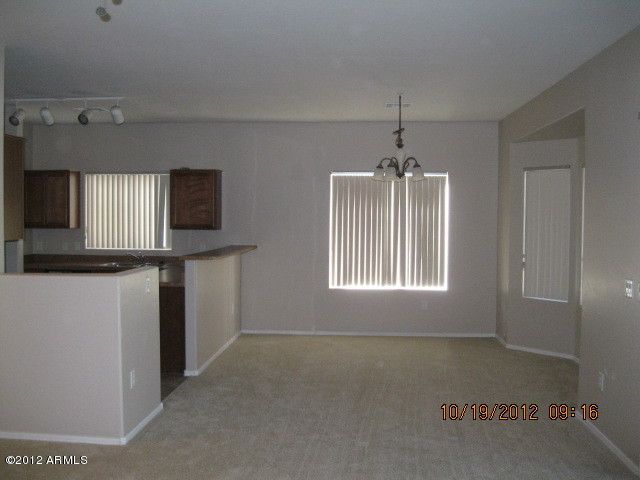 5650 S 11th St, Phoenix, AZ 85040