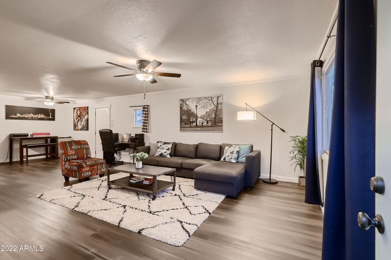 5650 S 46th Pl, Phoenix, AZ 85040