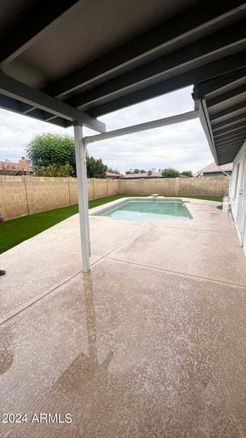 5651 48th Ln, Glendale, AZ 85301