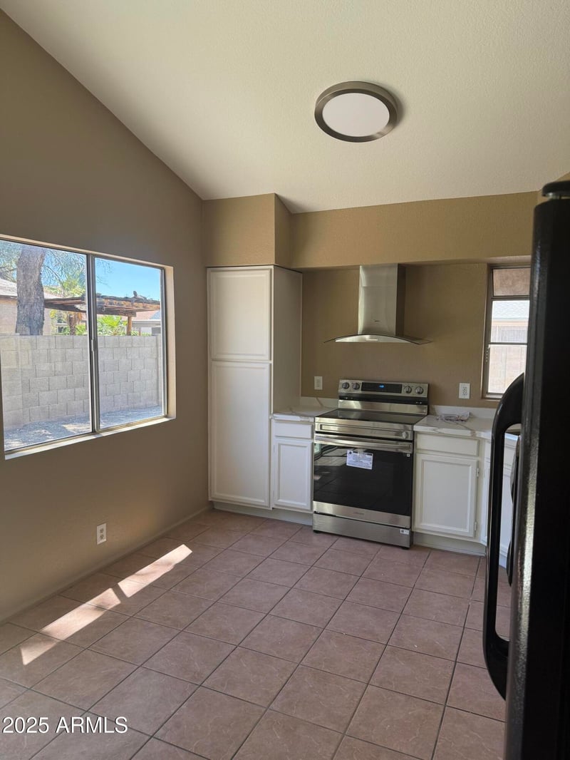 5651 Mescal St, Glendale, AZ 85304
