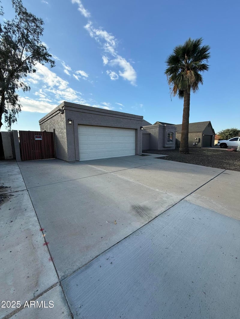 5651 Mescal St, Glendale, AZ 85304