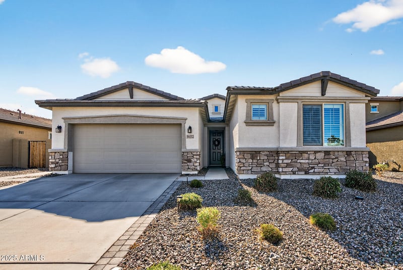 5652 188th Ln, Litchfield Park, AZ 85340