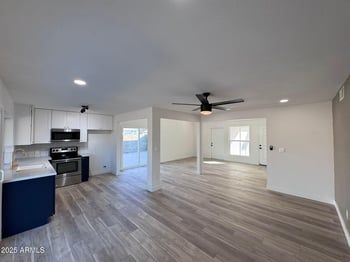 5652 Brown St, Glendale, AZ 85302