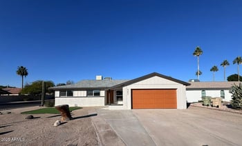 5652 Brown St, Glendale, AZ 85302