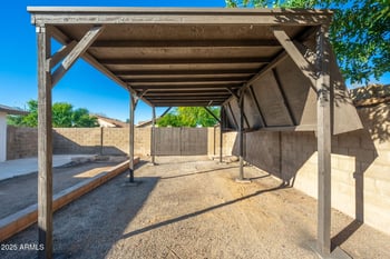 5652 Brown St, Glendale, AZ 85302