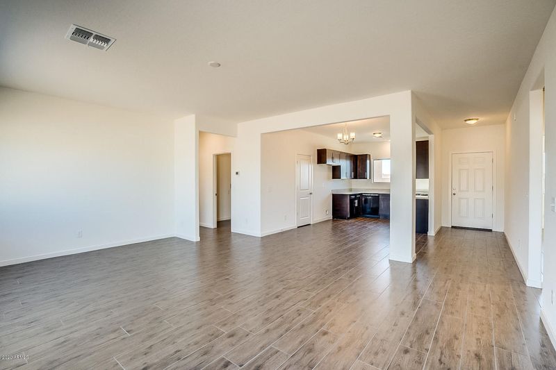 5653 E Red Bird Ln, San Tan Valley, AZ 85140