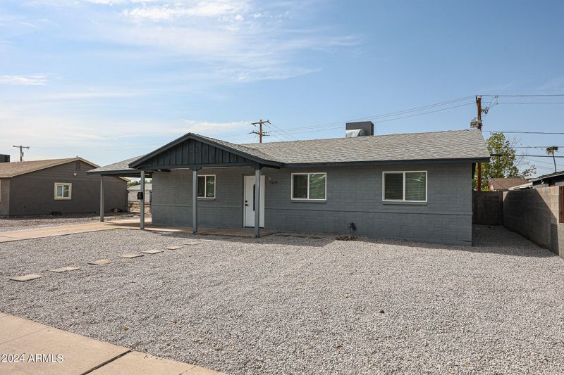 5654 N 19th Ave, Phoenix, AZ 85015