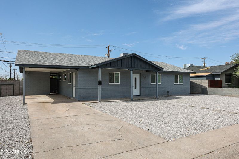 5654 N 19th Ave, Phoenix, AZ 85015