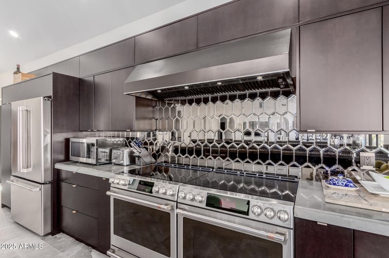 5655 Camelback Canyon Dr, Phoenix, AZ 85018