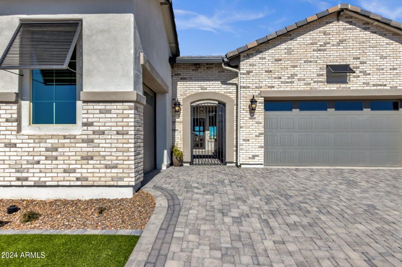 5655 E Star Valley St, Mesa, AZ 85215