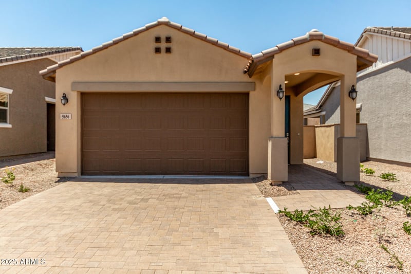 5656 205th Ln, Buckeye, AZ 85396