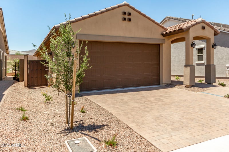 5656 205th Ln, Buckeye, AZ 85396