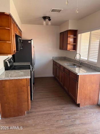 5656 Alice Ave, Glendale, AZ 85302