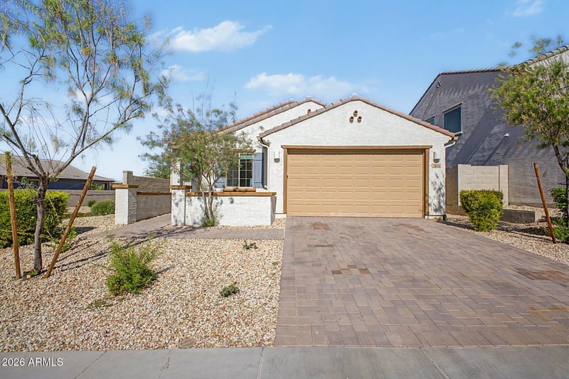 5656 N 87th Dr, Glendale, AZ 85305