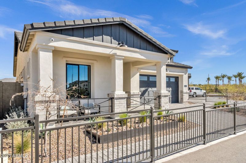 5657 E Scarlet St, Mesa, AZ 85215
