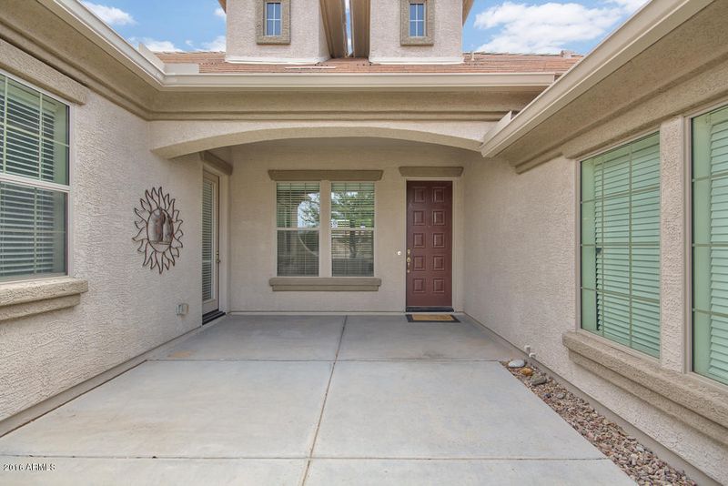 566 E Ginko Ct, Gilbert, AZ 85297