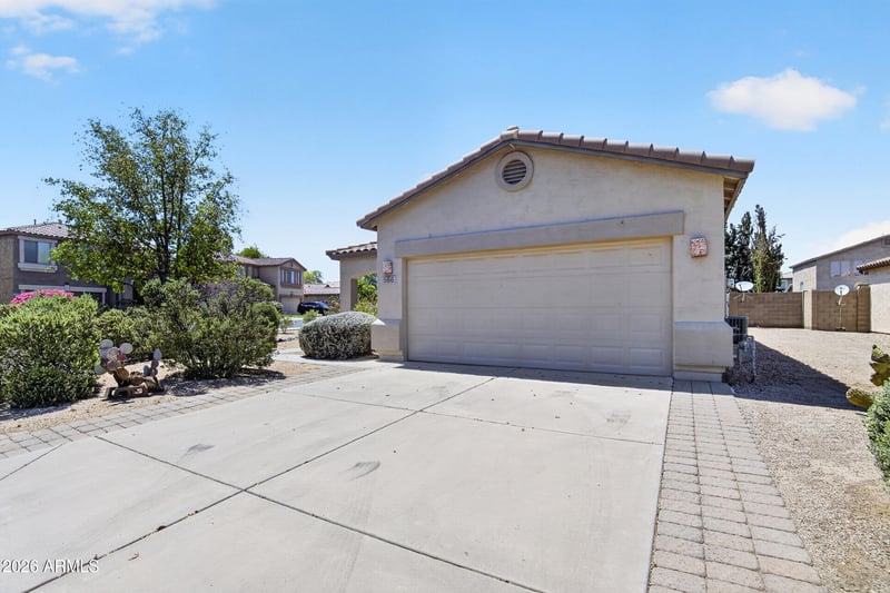 566 Renegade Pl, San Tan Valley, AZ 85143
