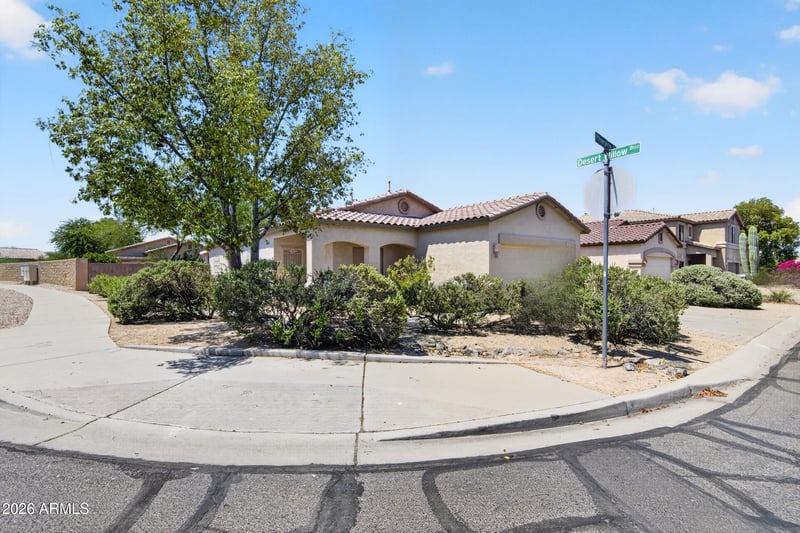 566 Renegade Pl, San Tan Valley, AZ 85143