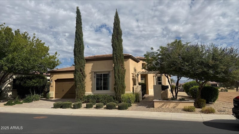566 Peach Tree St, Queen Creek, AZ 85140