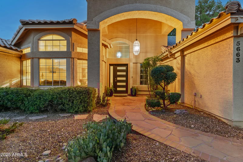 5663 Dublin Ln, Chandler, AZ 85226