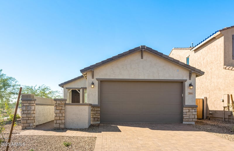 5664 176th Ln, Litchfield Park, AZ 85340