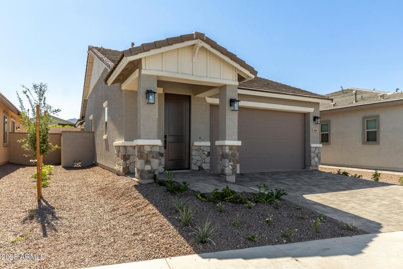 5664 205th Ln, Buckeye, AZ 85396