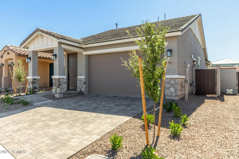 5664 205th Ln, Buckeye, AZ 85396