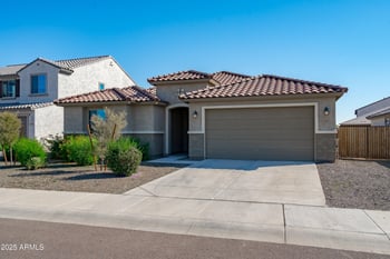 5665 196th Ln, Litchfield Park, AZ 85340