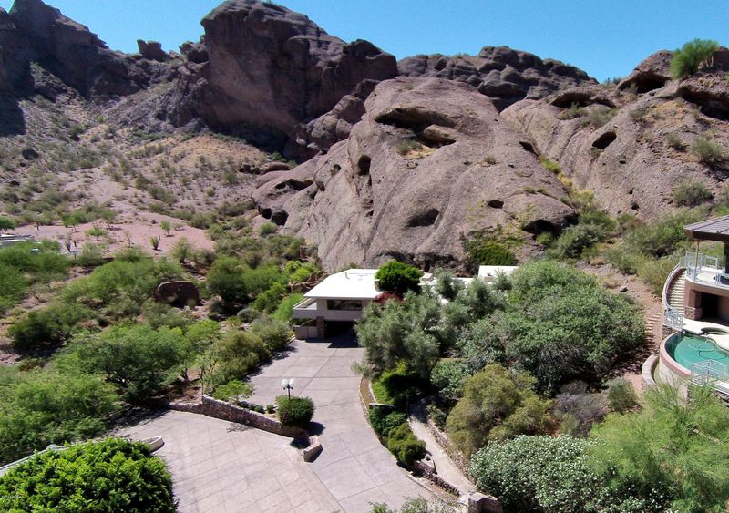 5665 N Camelback Canyon Dr, Phoenix, AZ 85018