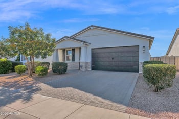567 Hazelnut Ln, San Tan Valley, AZ 85140