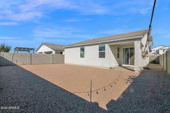 567 Hazelnut Ln, San Tan Valley, AZ 85140