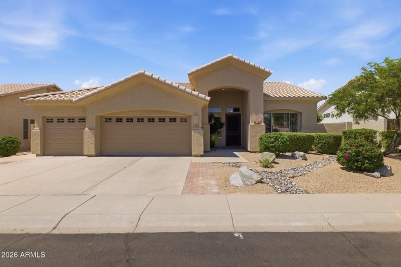 5670 W Irma Ln, Glendale, AZ 85308