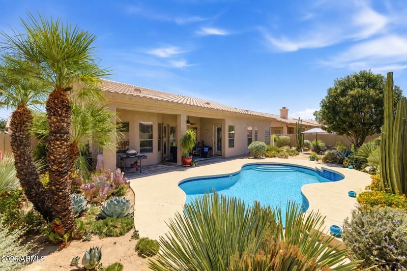 5670 W Irma Ln, Glendale, AZ 85308