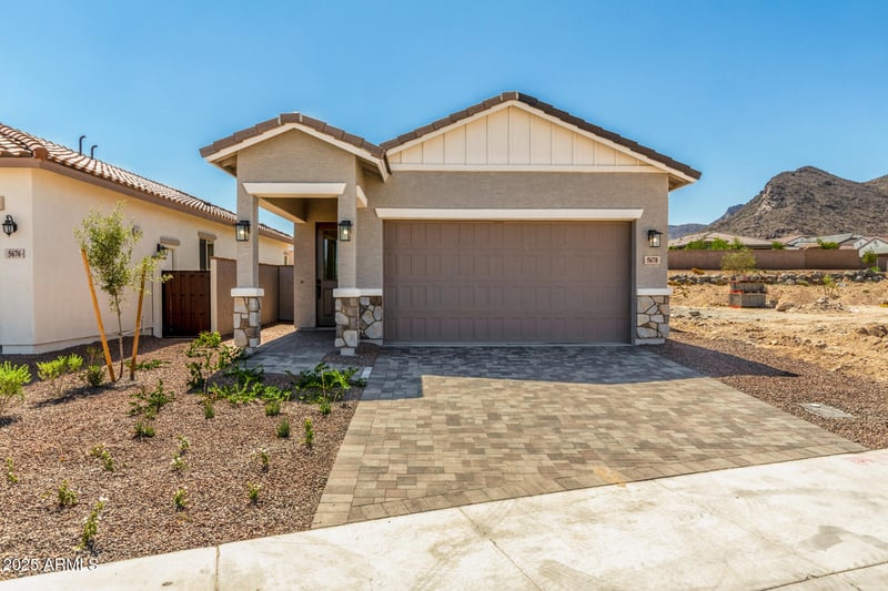 5678 205th Ln, Buckeye, AZ 85396