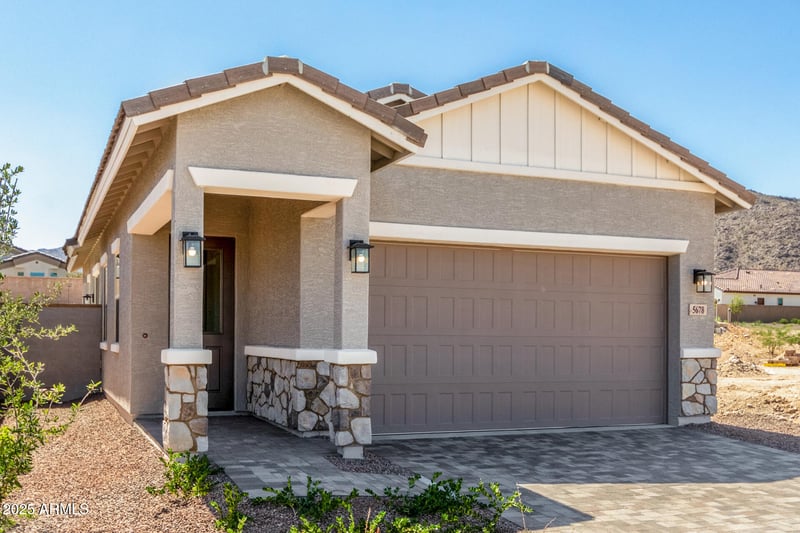 5678 205th Ln, Buckeye, AZ 85396