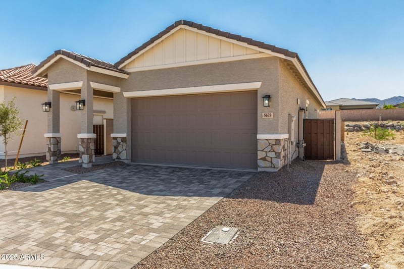 5678 205th Ln, Buckeye, AZ 85396