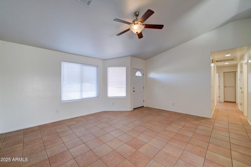 568 E Mesquite Ave, Apache Junction, AZ 85119