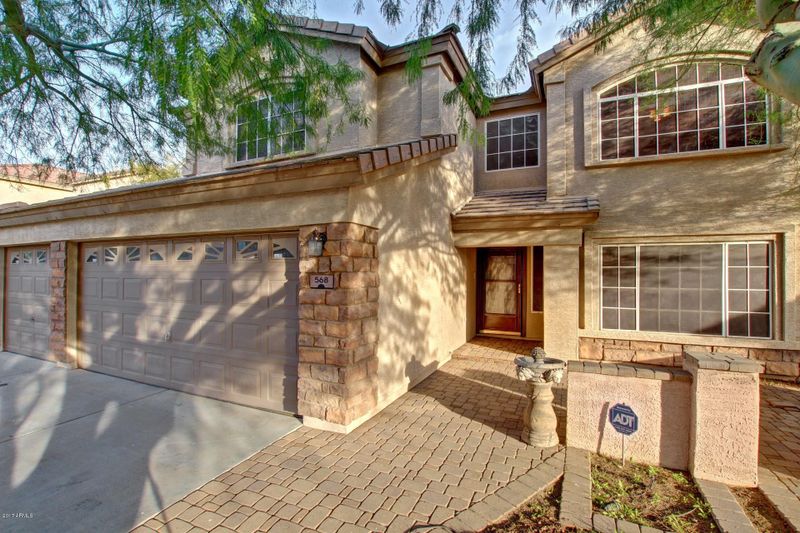 568 E Rosebud Dr, San Tan Valley, AZ 85143