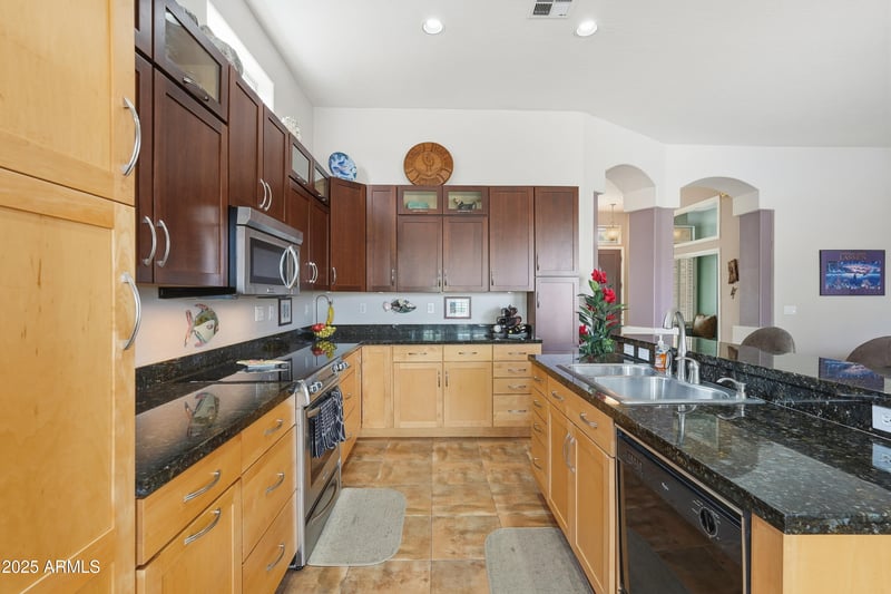 5680 Monona Dr, Glendale, AZ 85308