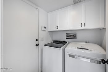 5680 W Abraham Ln, Glendale, AZ 85308