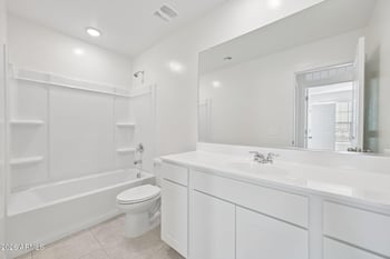 5681 Hornblende Way, San Tan Valley, AZ 85143