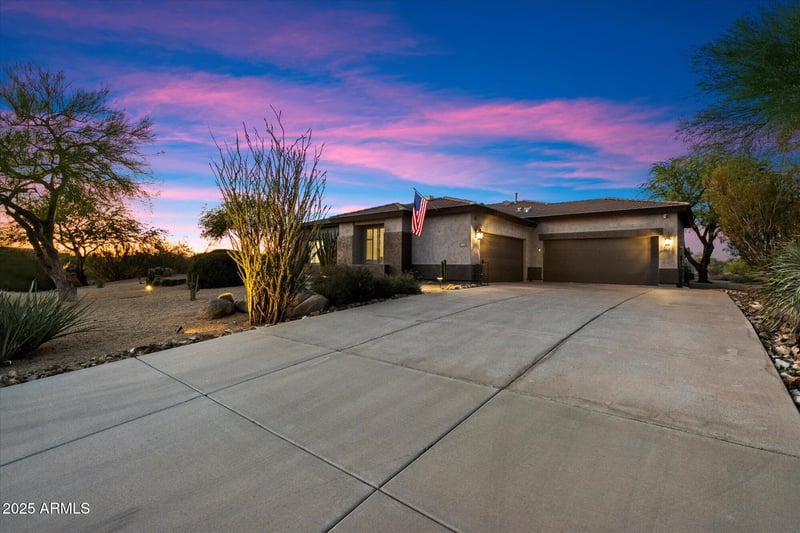 5694 Greythorn Dr, Scottsdale, AZ 85266