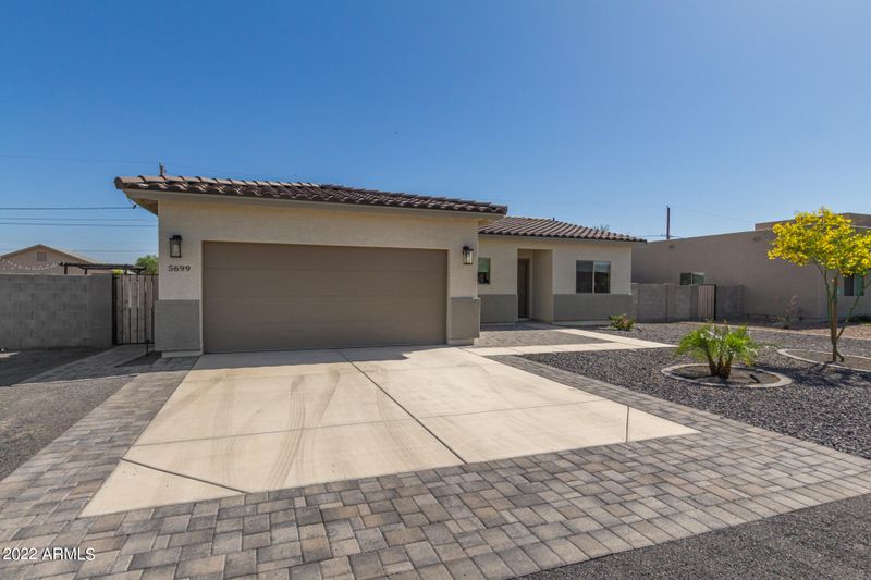 5699 E Red Bird Ln, San Tan Valley, AZ 85140